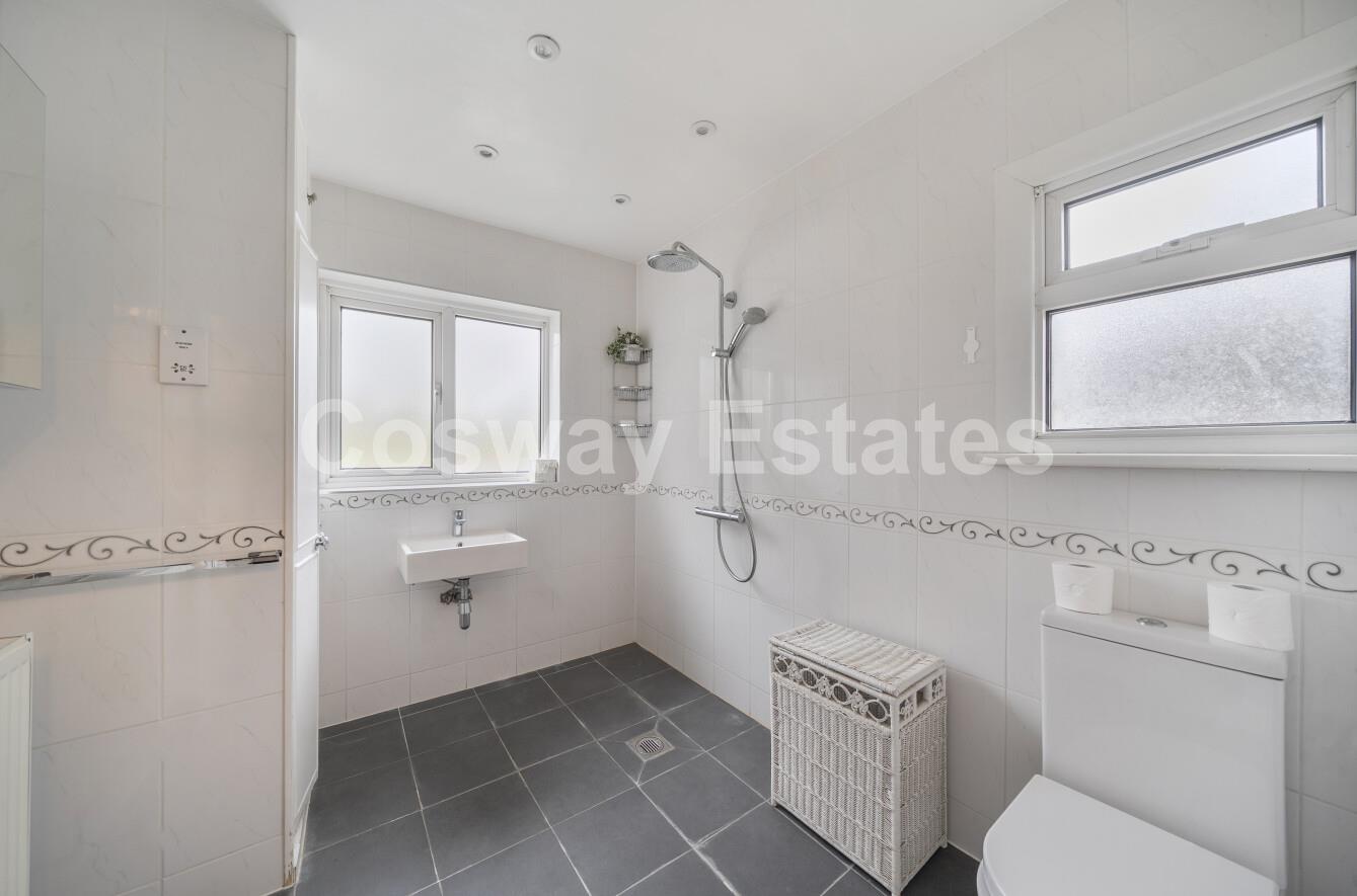 Edgware Way, Edgware, HA8, Edgware